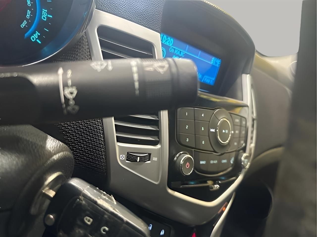 Chevrolet Cruze 1LT 2012