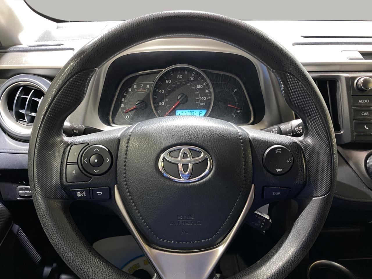 Toyota RAV4 LE AWD 2015