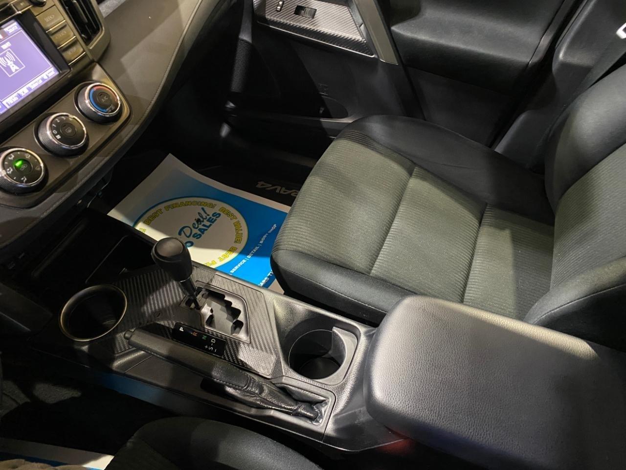 Toyota RAV4 LE AWD 2015