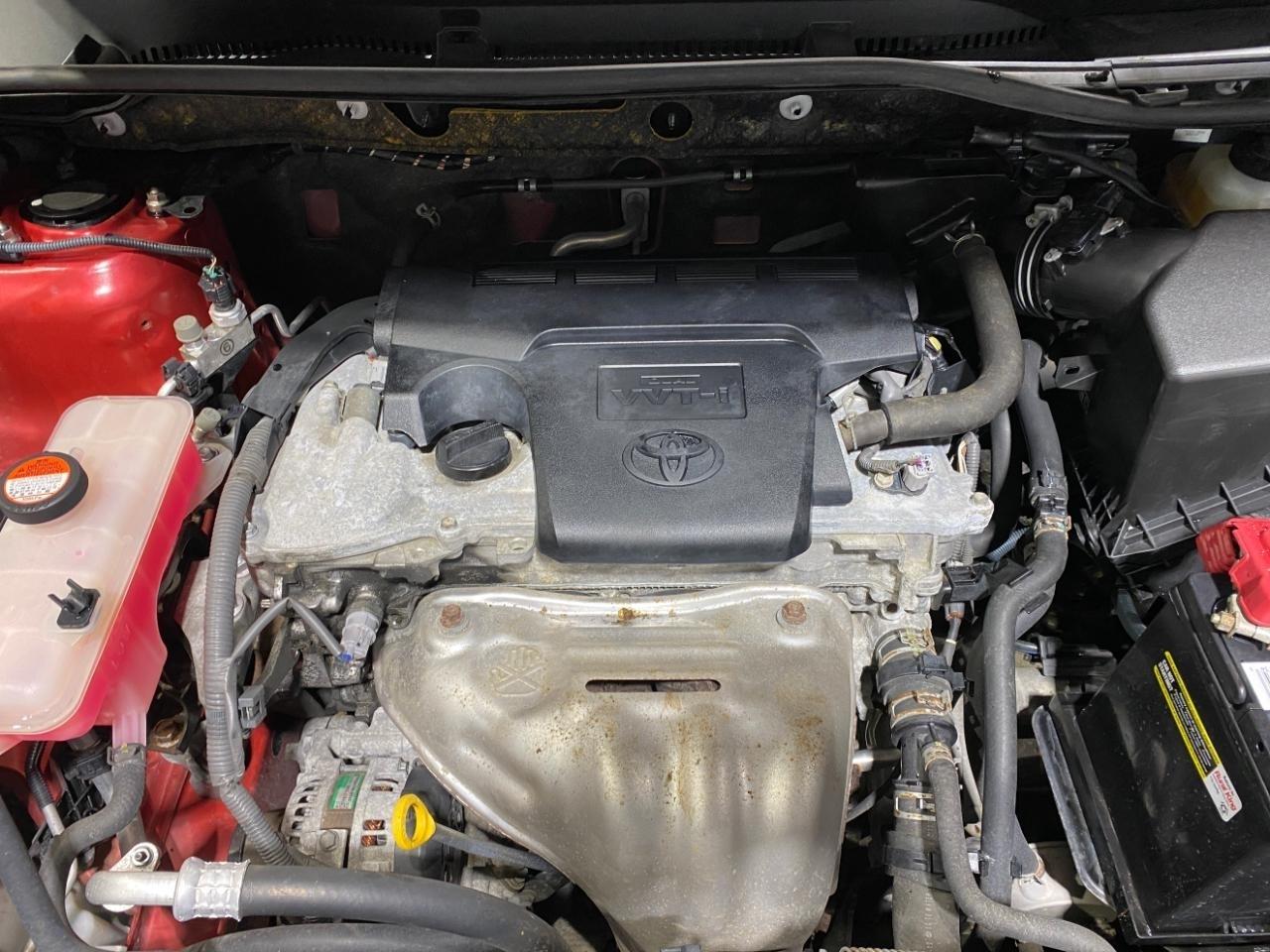 Toyota RAV4 LE AWD 2015
