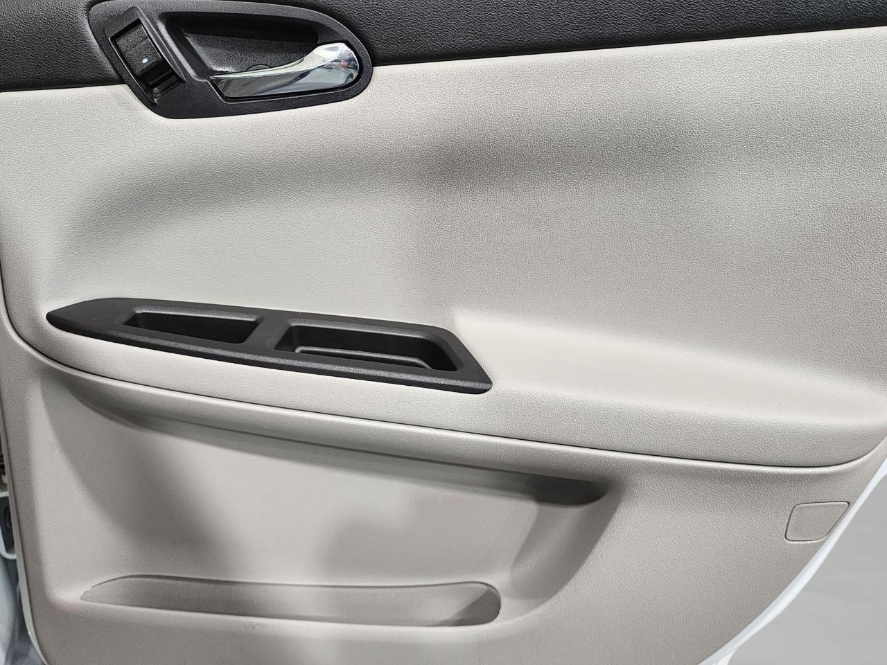Chevrolet Impala  2010