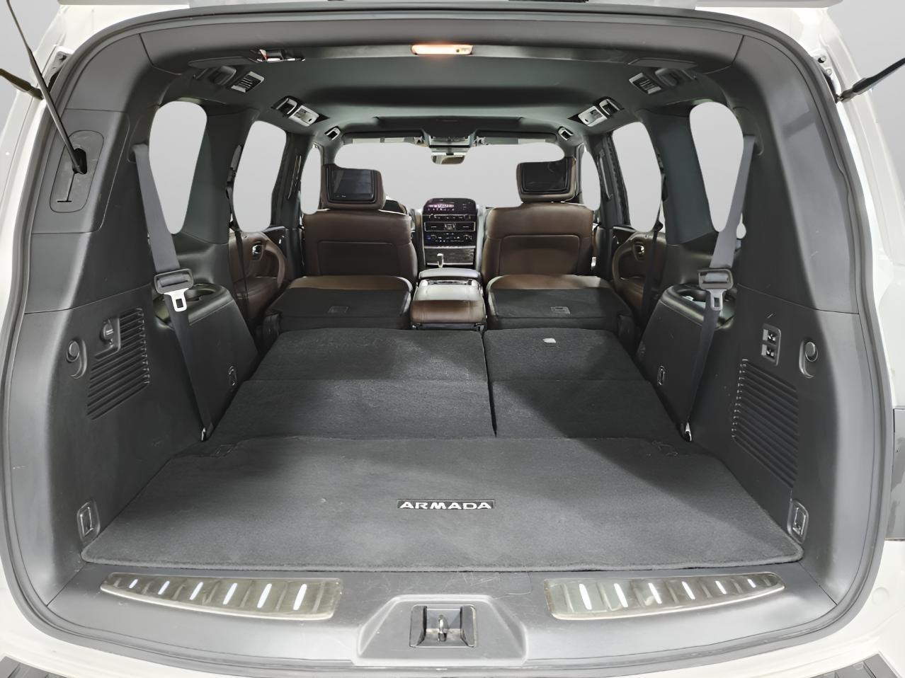 Nissan Armada  2021