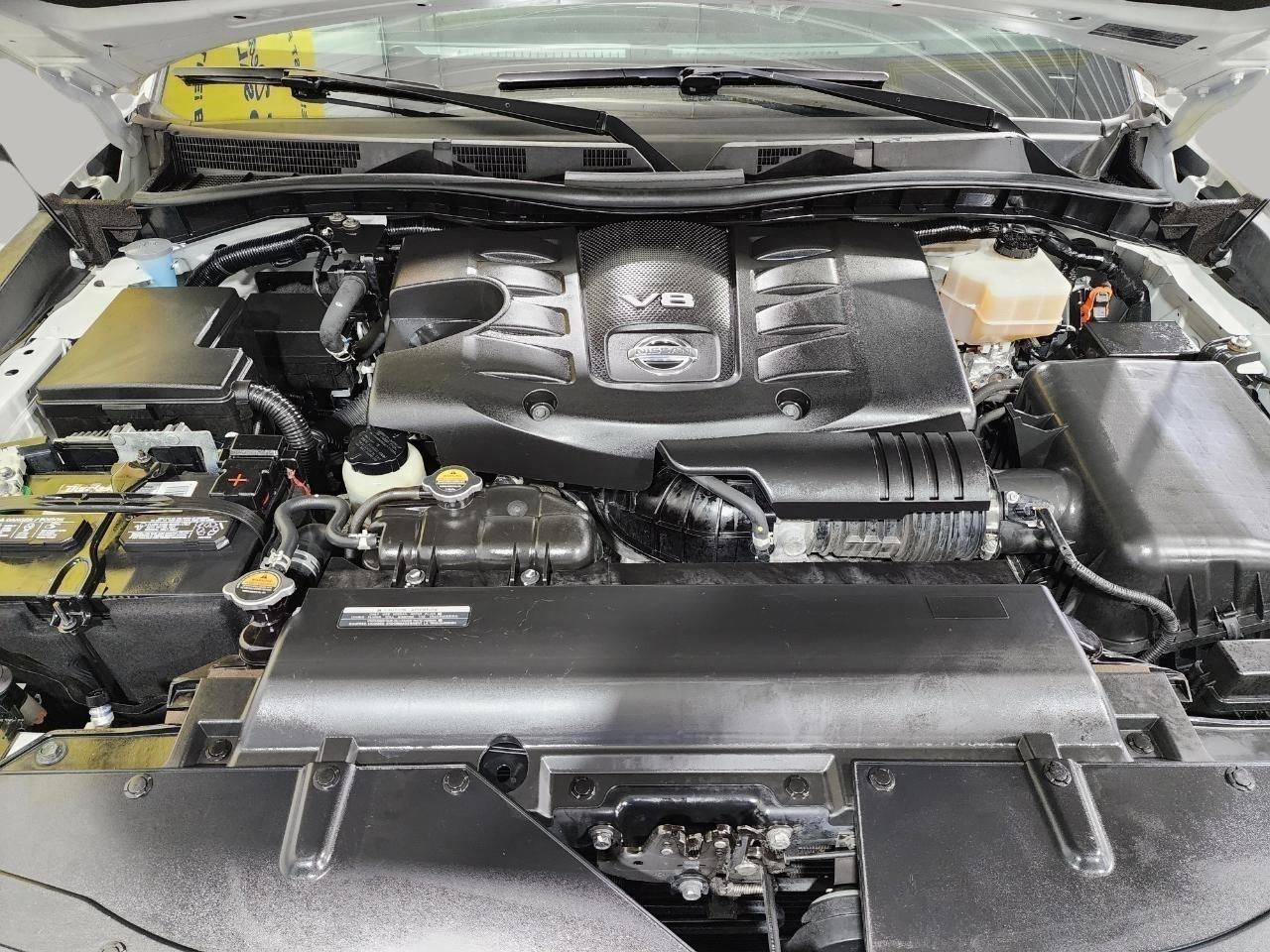 Nissan Armada  2021
