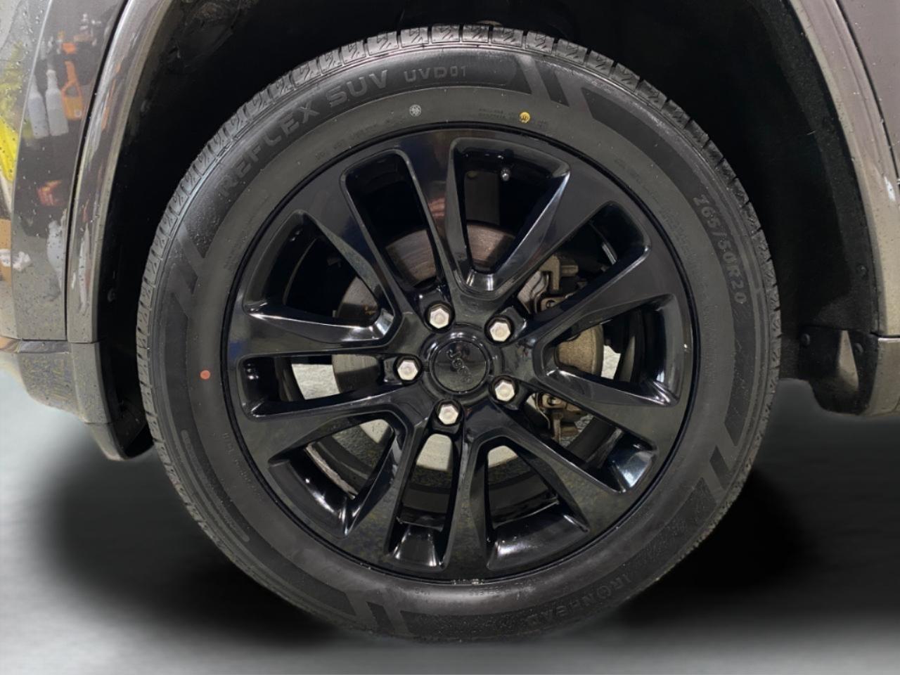 Jeep Grand Cherokee Laredo 4x4 2020