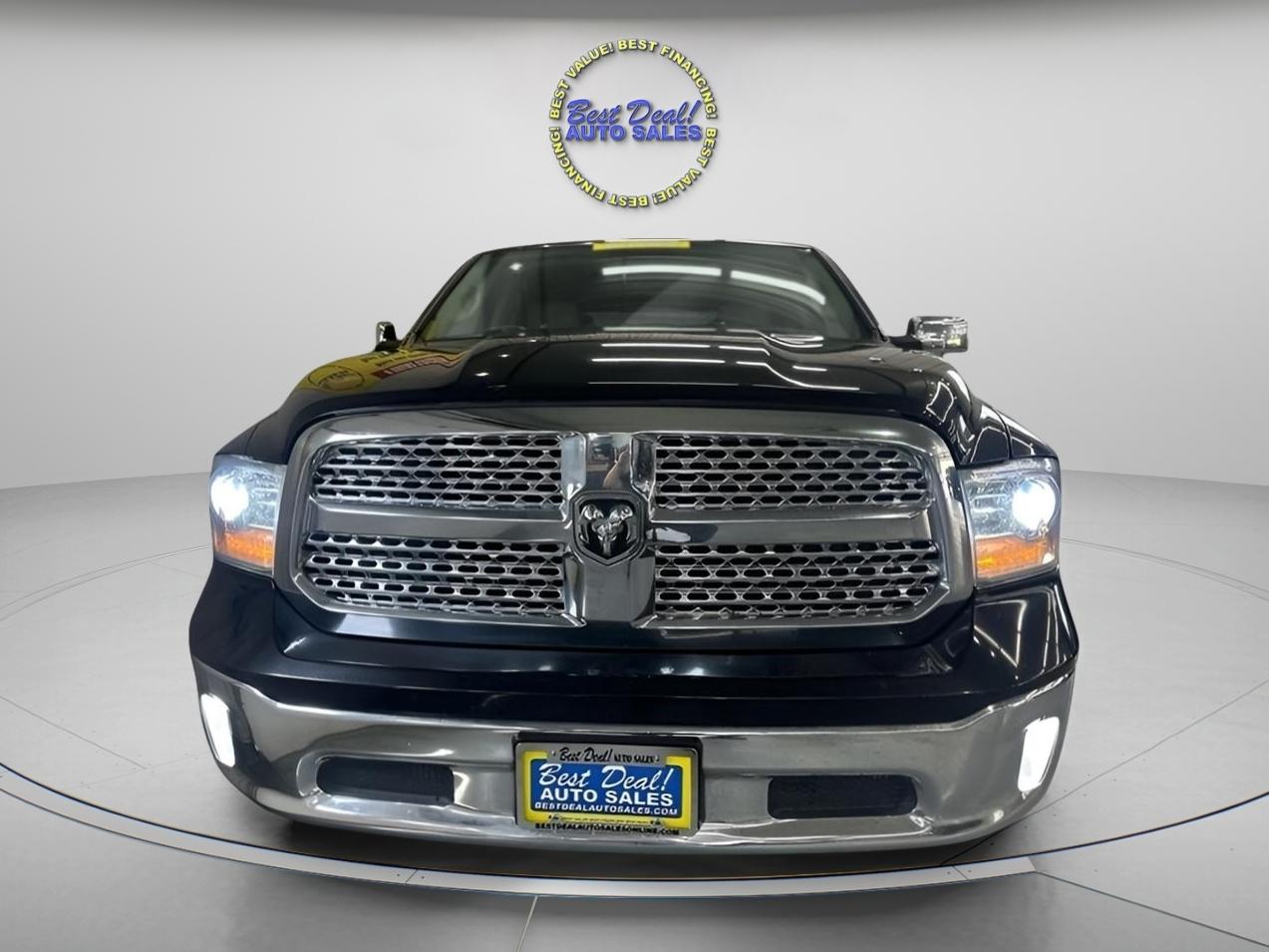 RAM 1500 Laramie Crew Cab 4WD 2016