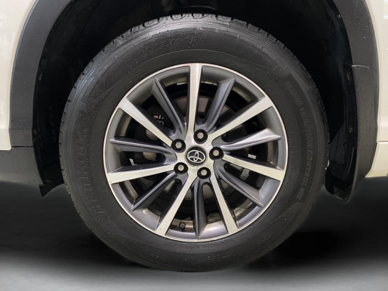 Toyota Highlander AWD 4dr V6 XLE (Natl) 2018