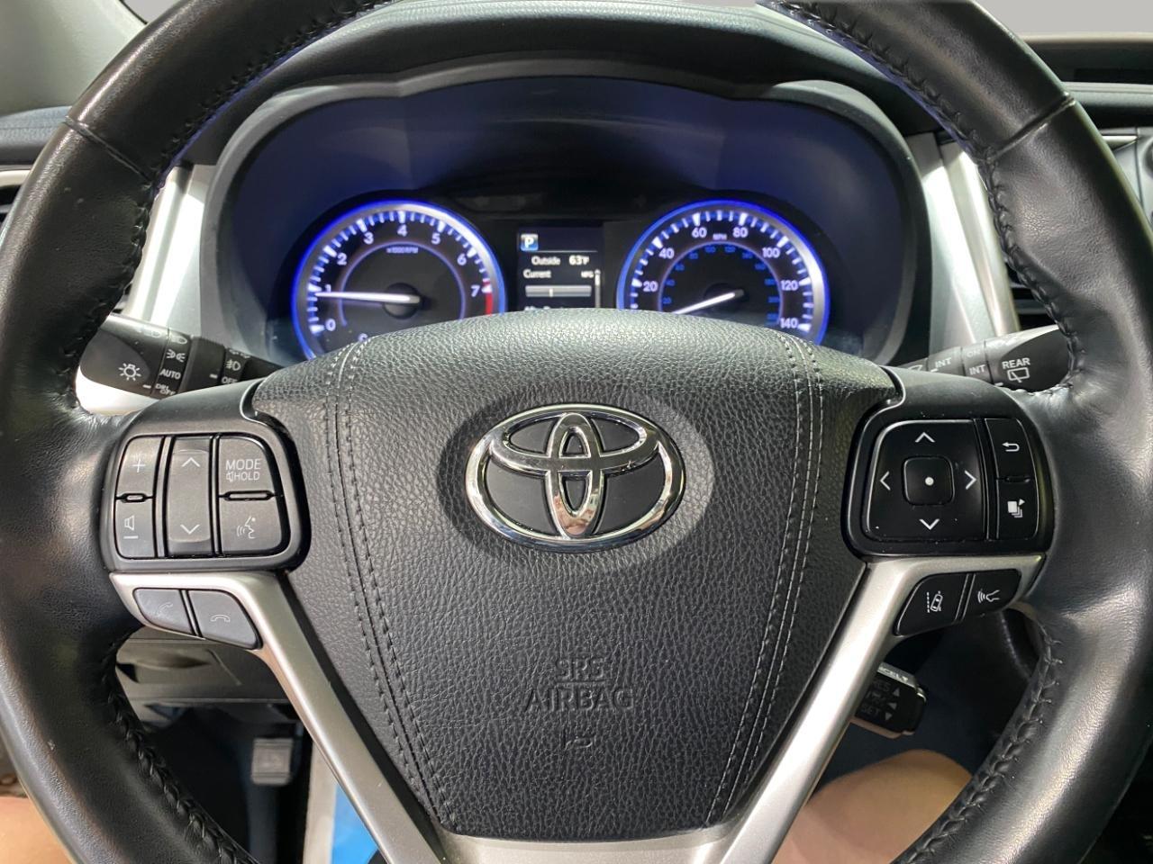 Toyota Highlander AWD 4dr V6 XLE (Natl) 2018