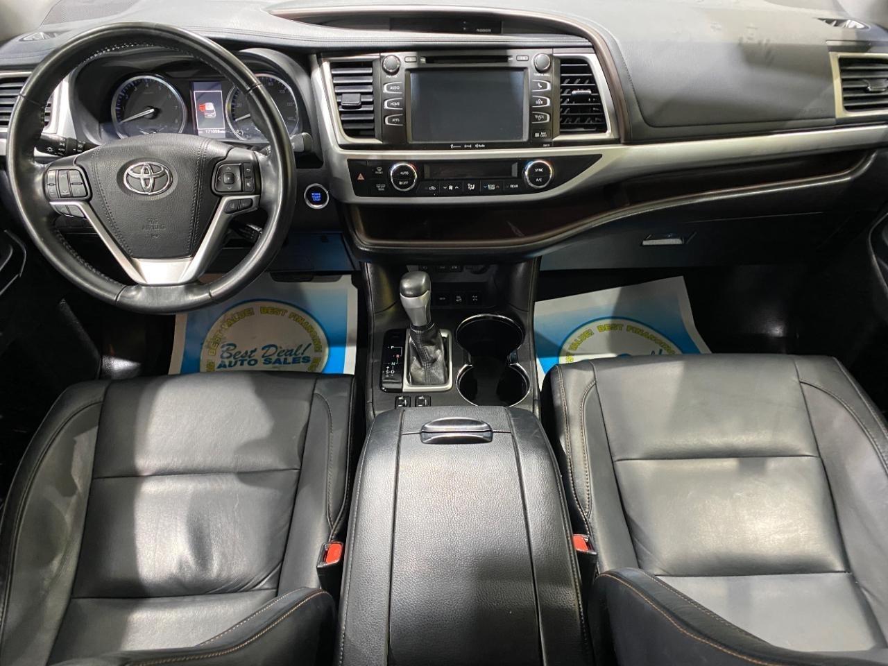 Toyota Highlander AWD 4dr V6 XLE (Natl) 2018