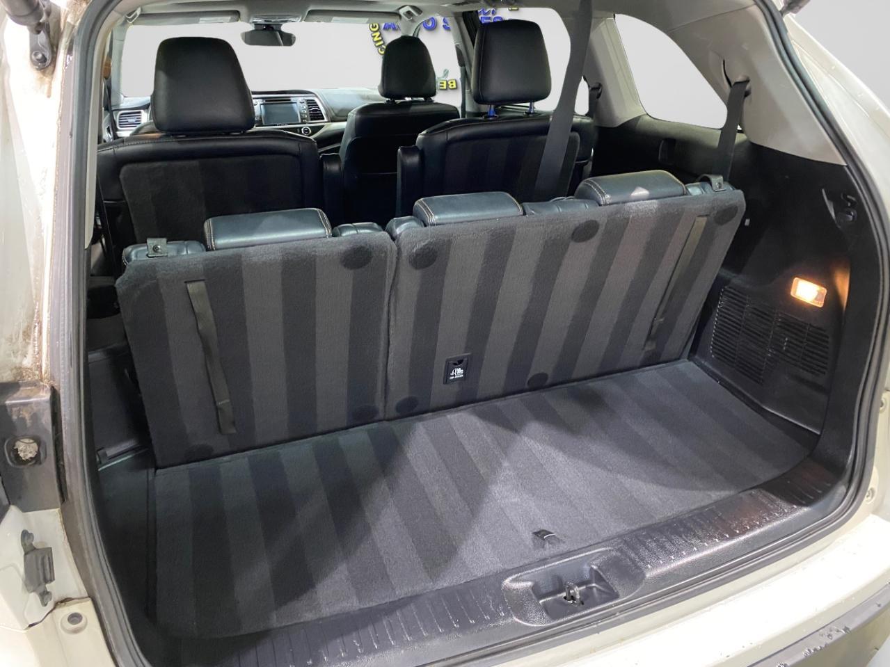 Toyota Highlander AWD 4dr V6 XLE (Natl) 2018