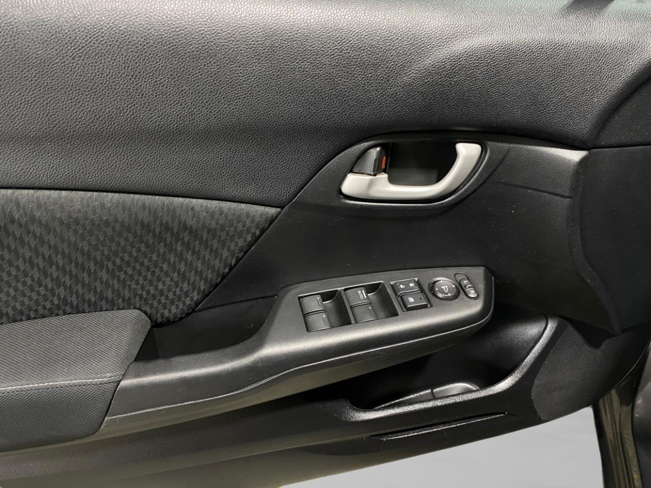 Honda Civic LX Sedan CVT 2015