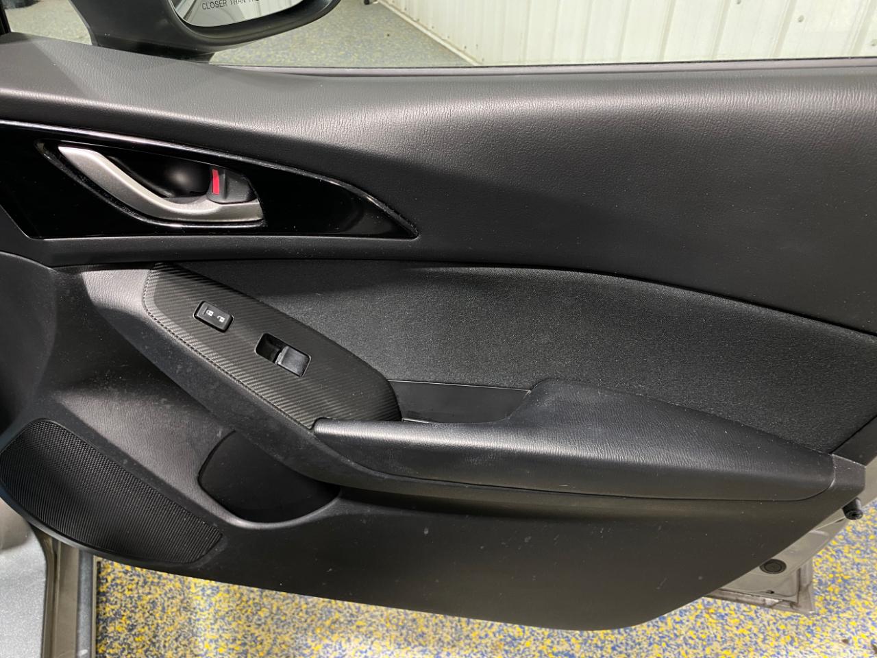 Mazda MAZDA3 i Sport AT 4-Door 2016