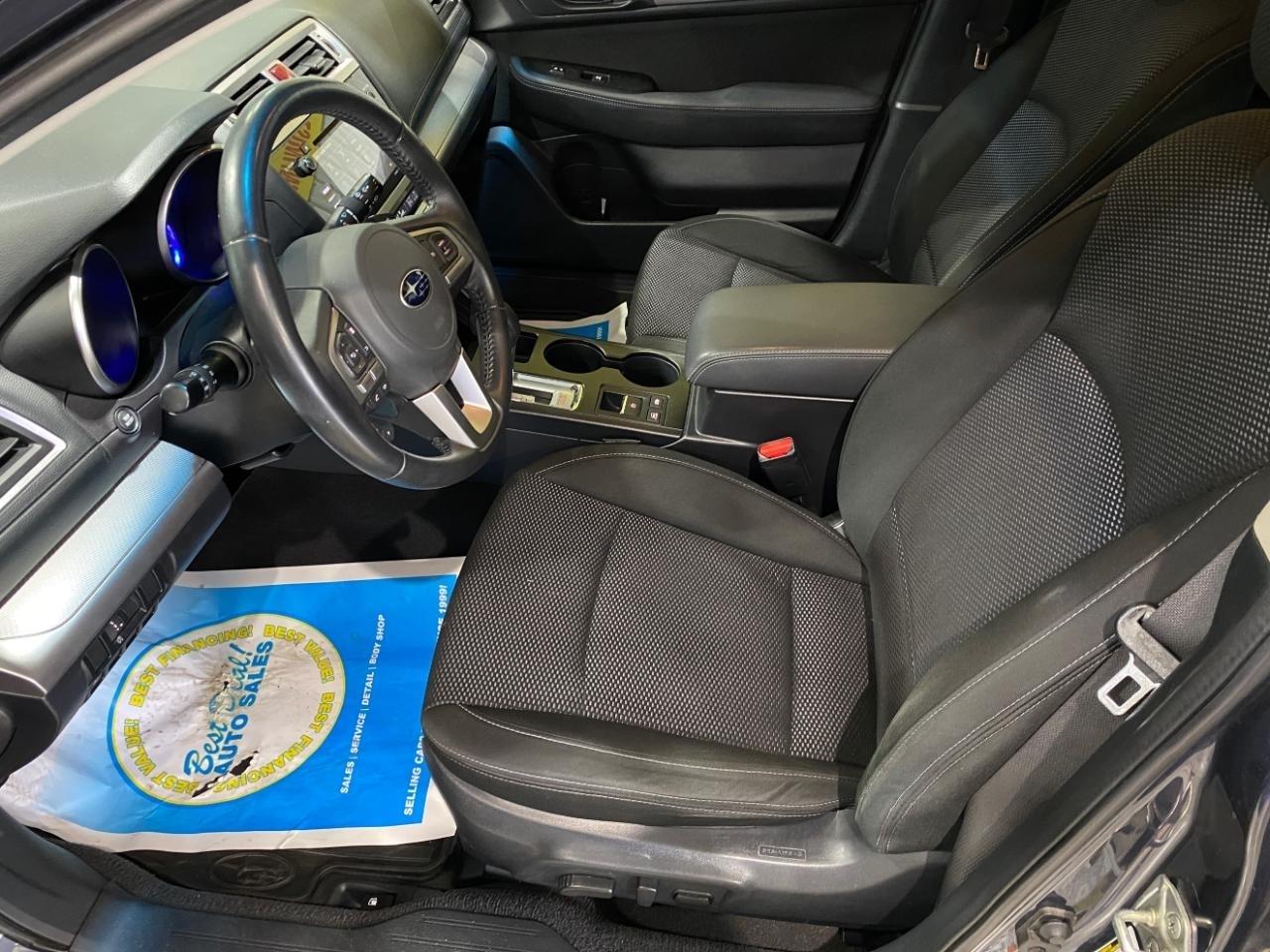 Subaru Outback 4dr Wgn 2.5i Premium PZEV 2017