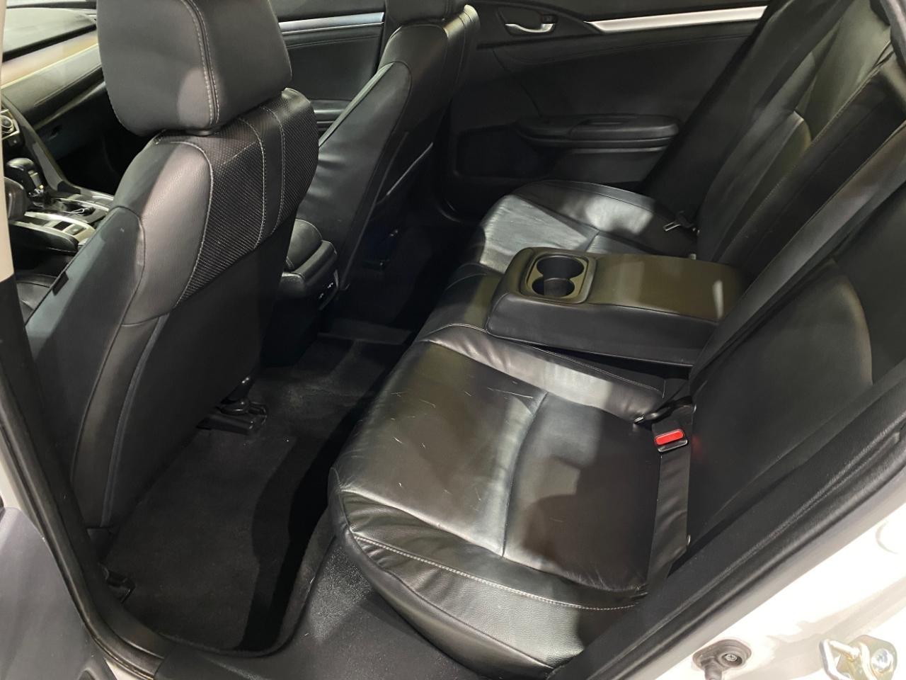 Honda Civic Sedan 4dr CVT Touring 2016