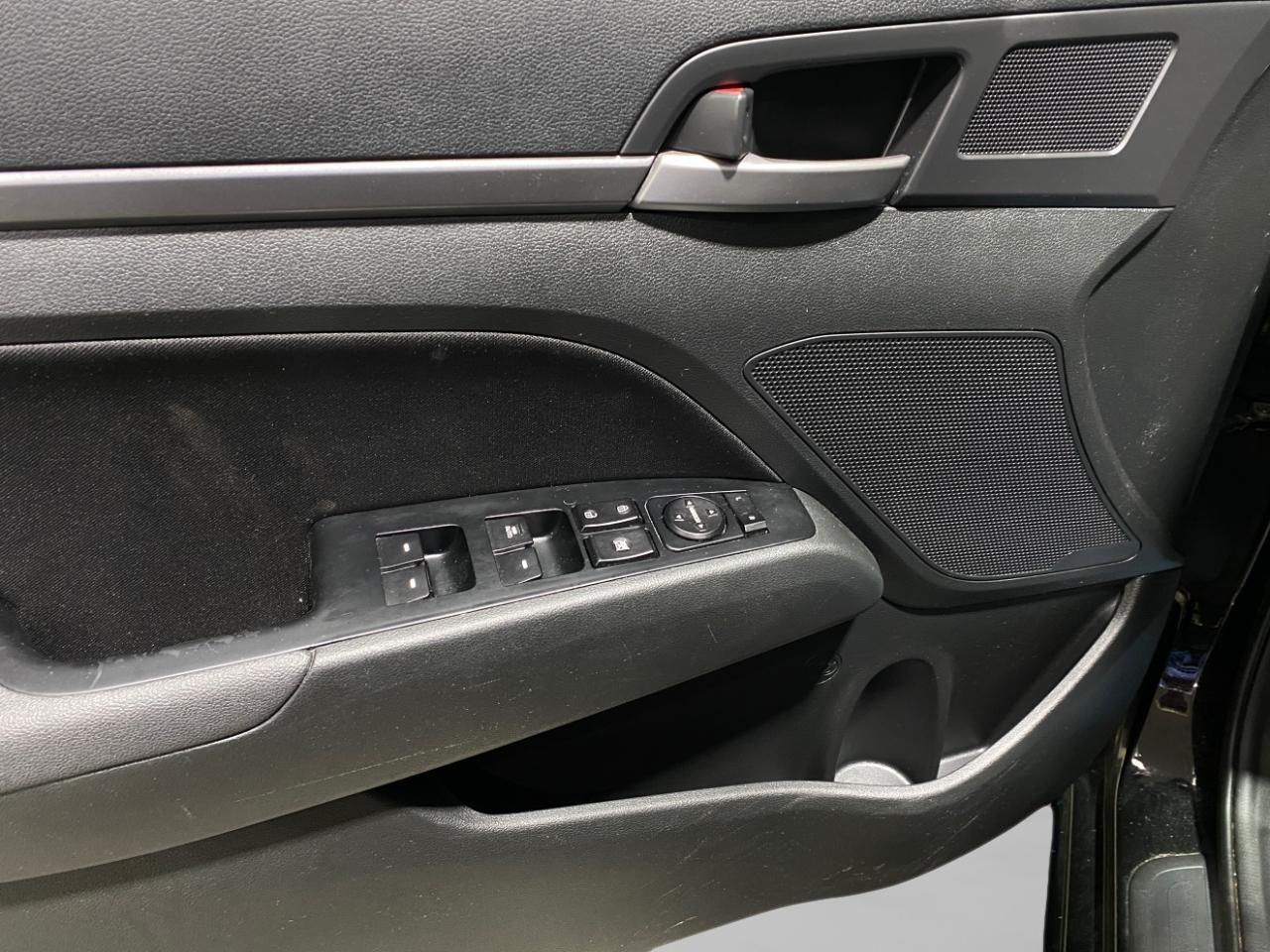 Hyundai Elantra 4dr Sdn Auto Value Edition (Alabama Plant) 2018