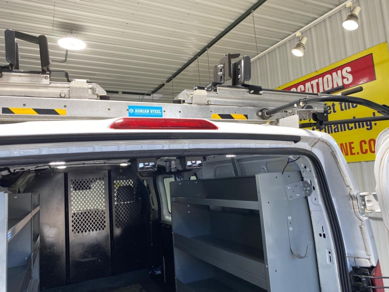 Ford Transit 250 Van Low Roof 60/40 Pass.130-in. WB 2019