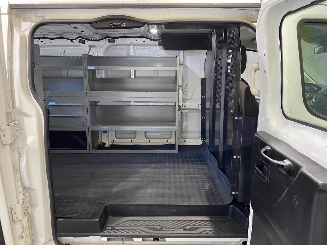 Ford Transit 250 Van Low Roof 60/40 Pass.130-in. WB 2019