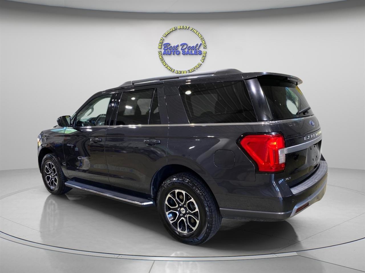 Ford Expedition XLT 4WD 2022
