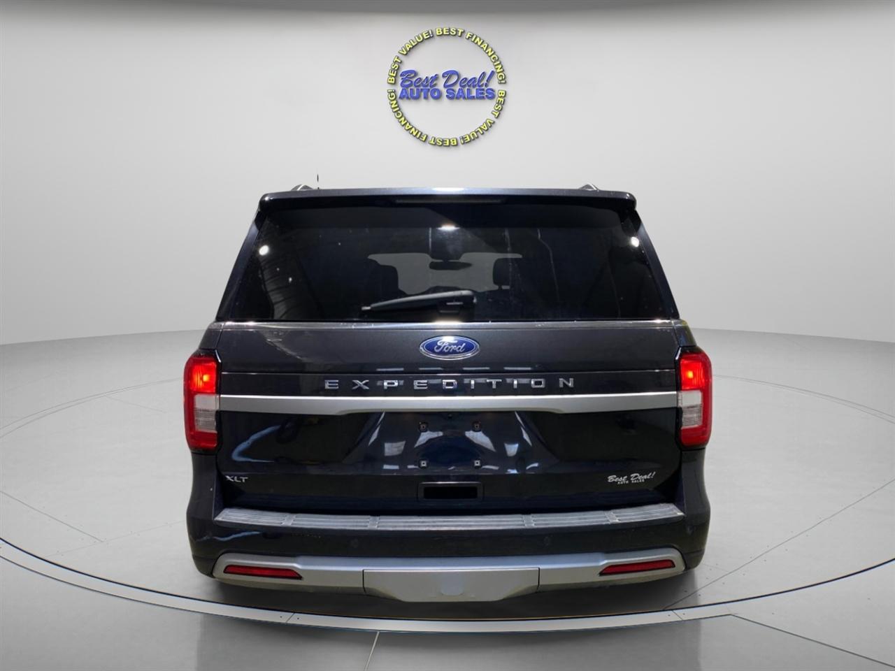 Ford Expedition XLT 4WD 2022