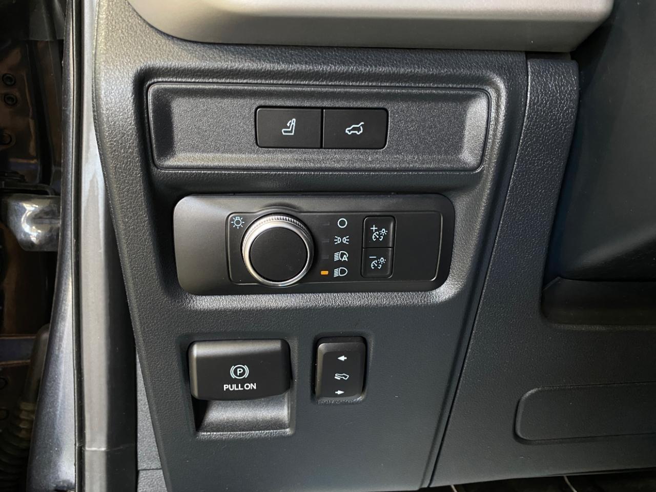 Ford Expedition XLT 4WD 2022