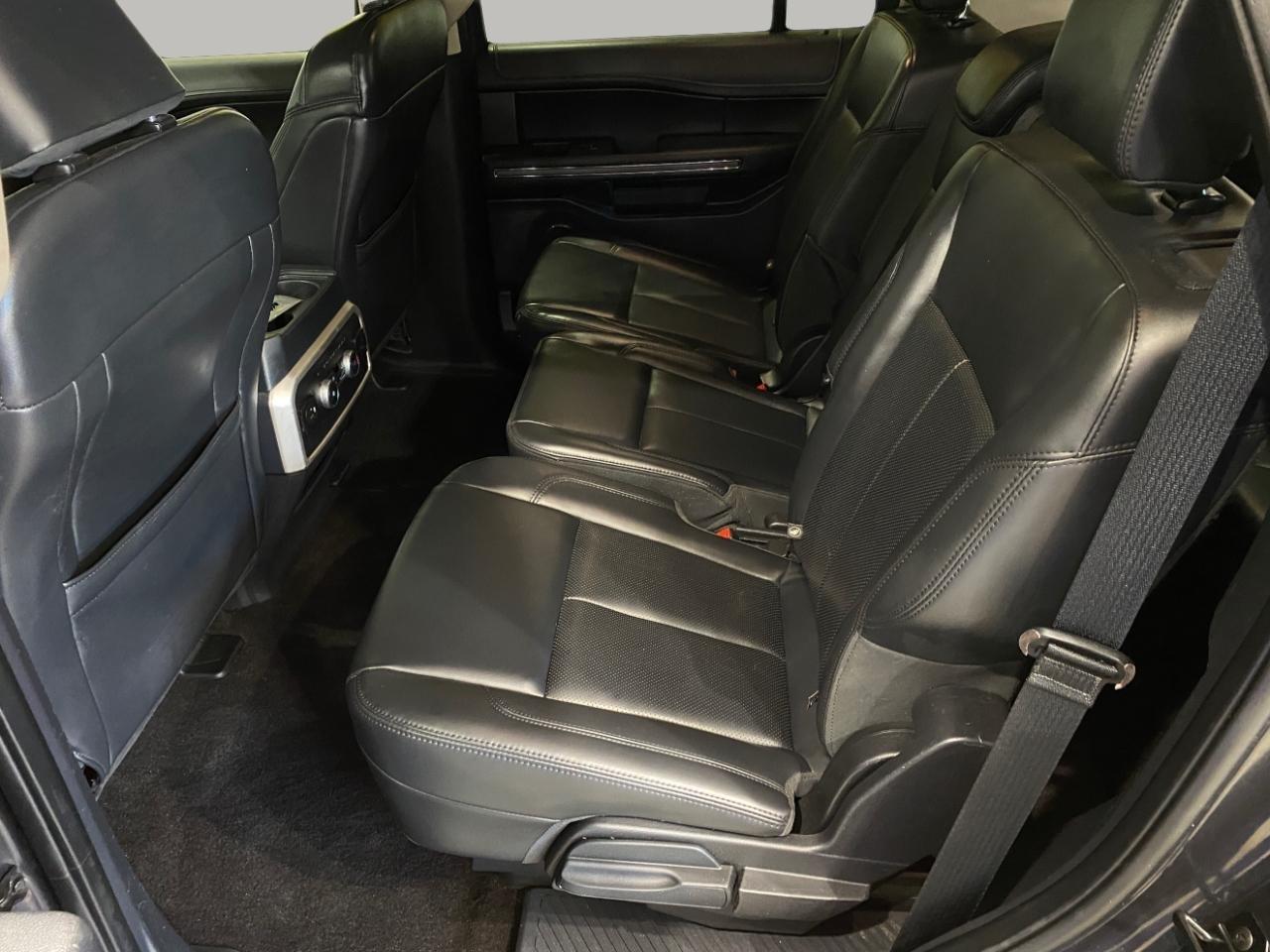 Ford Expedition XLT 4WD 2022