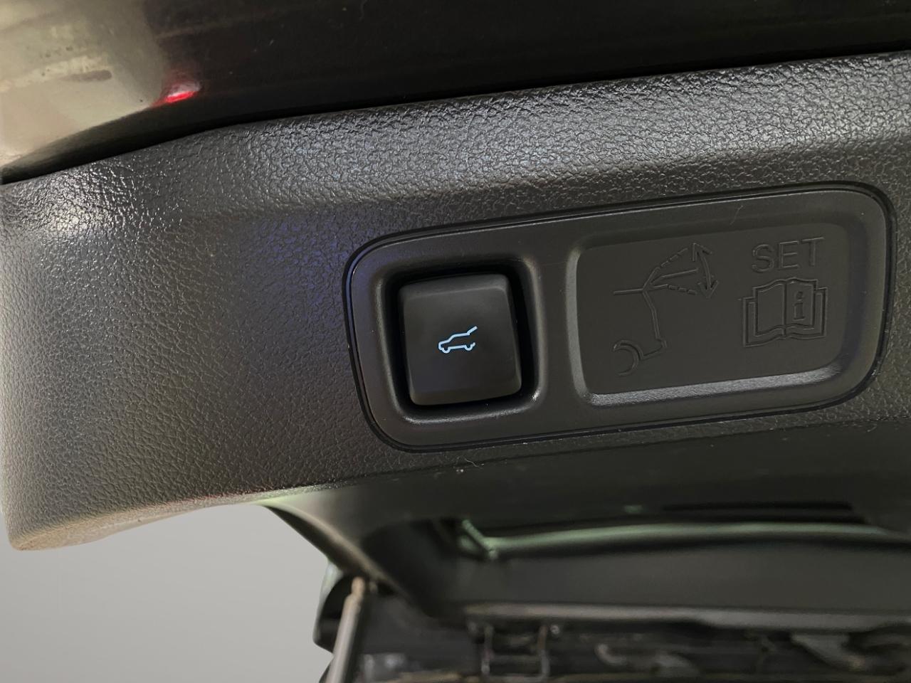 Ford Expedition XLT 4WD 2022