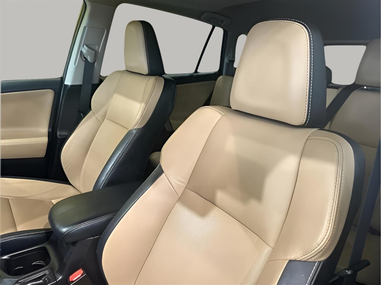 Toyota RAV4 Limited AWD 2018