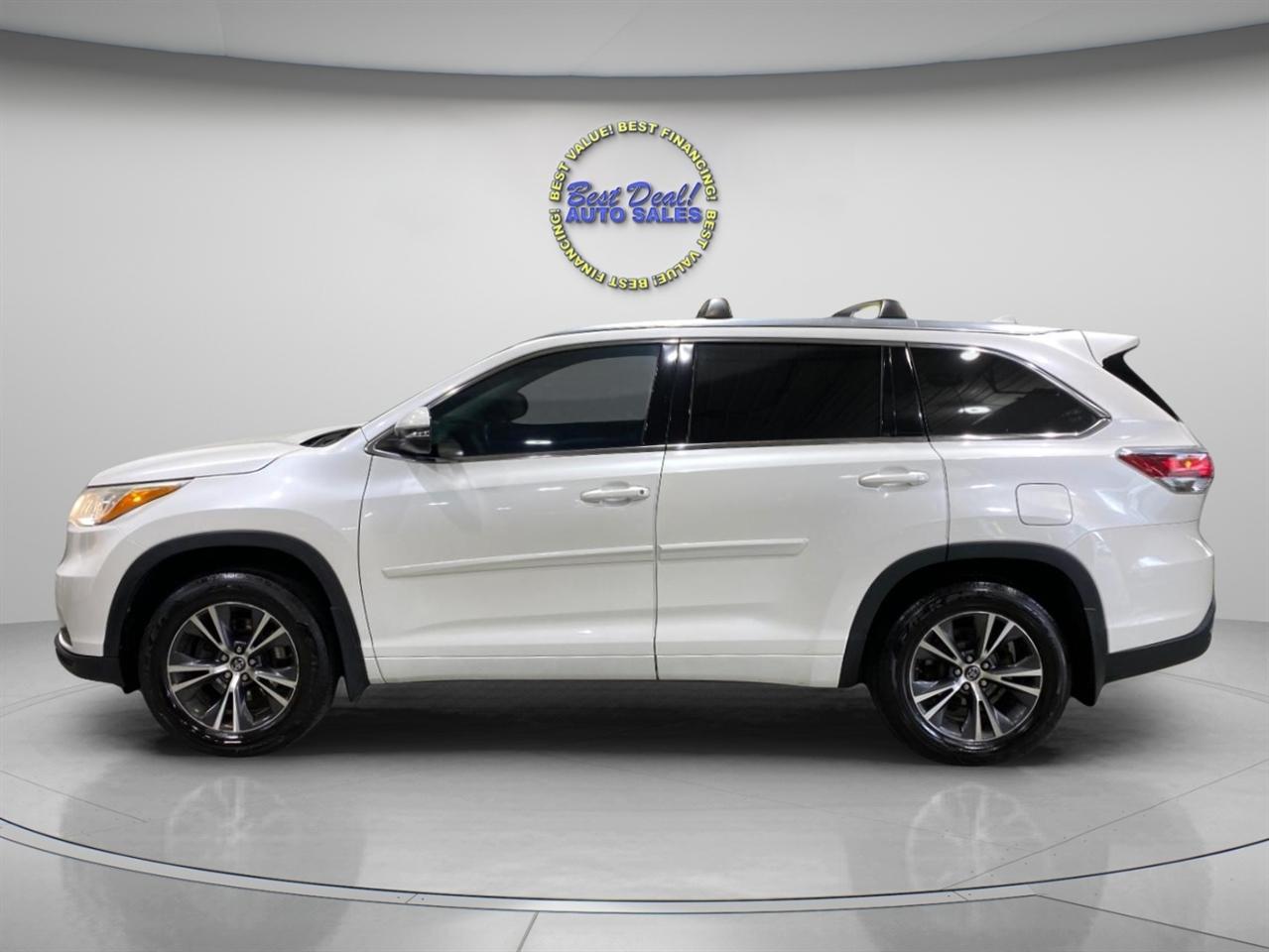 Toyota Highlander XLE AWD V6 2016