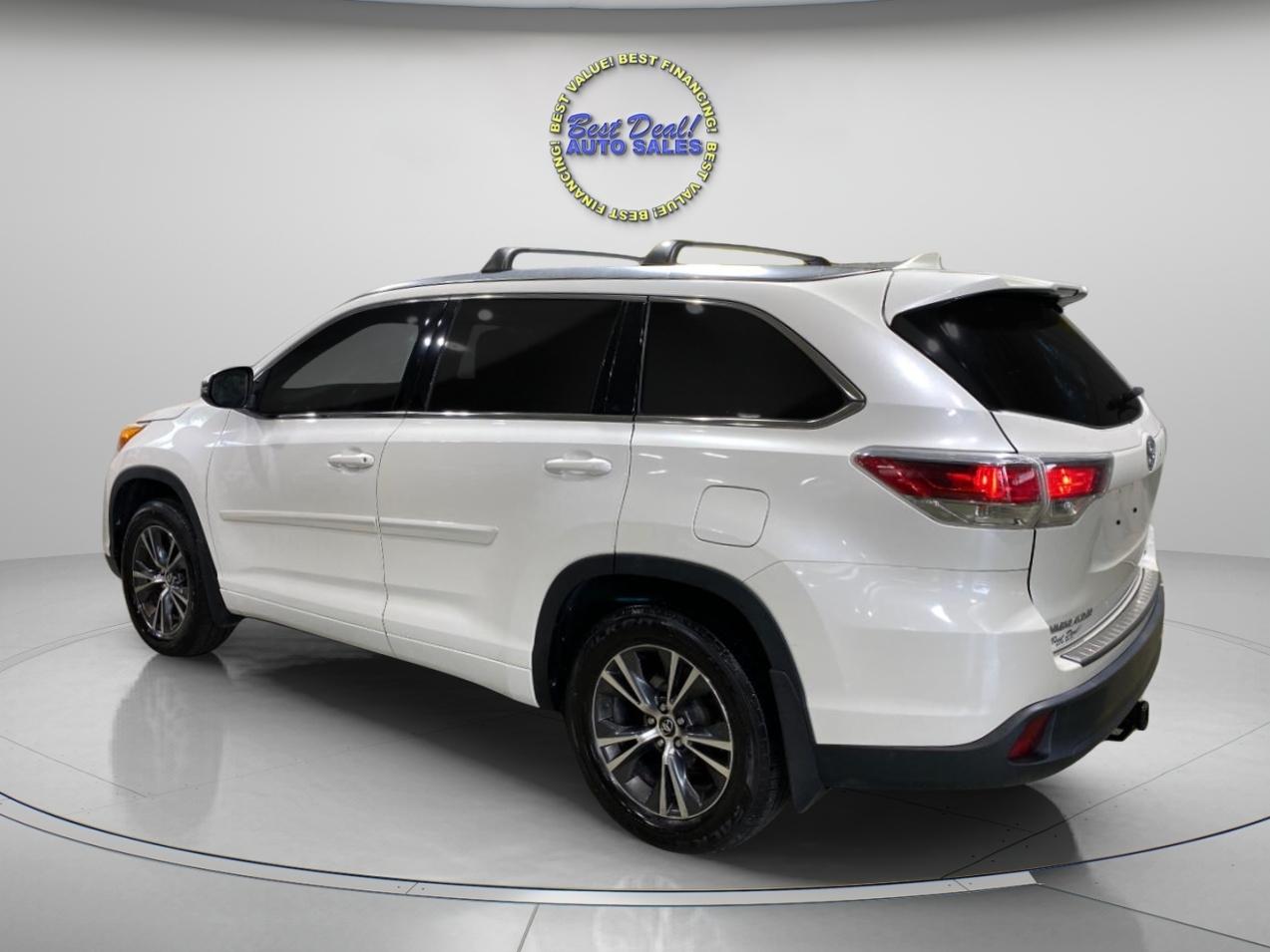Toyota Highlander XLE AWD V6 2016