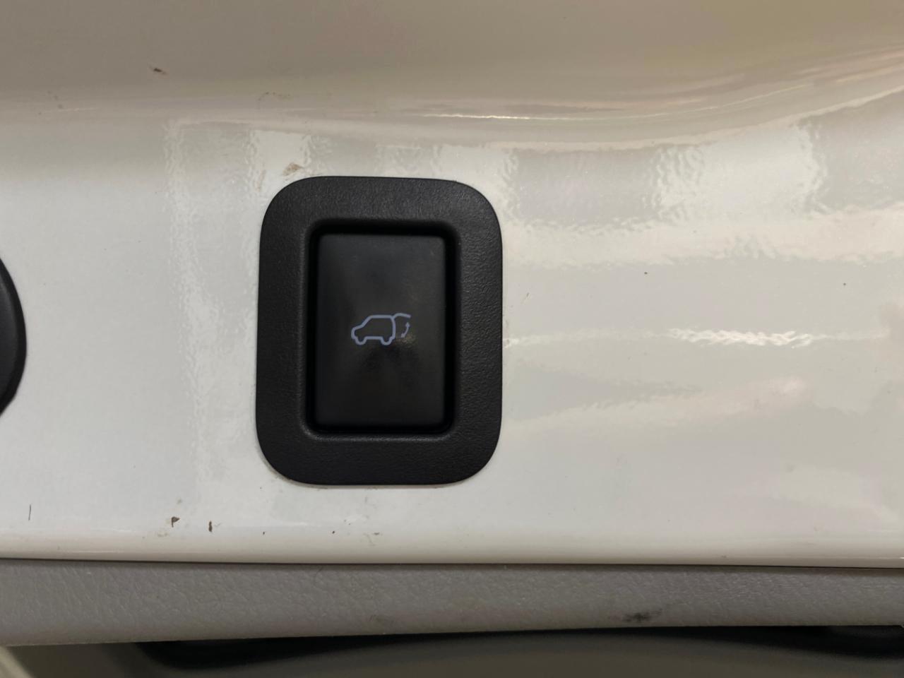 Toyota Highlander XLE AWD V6 2016