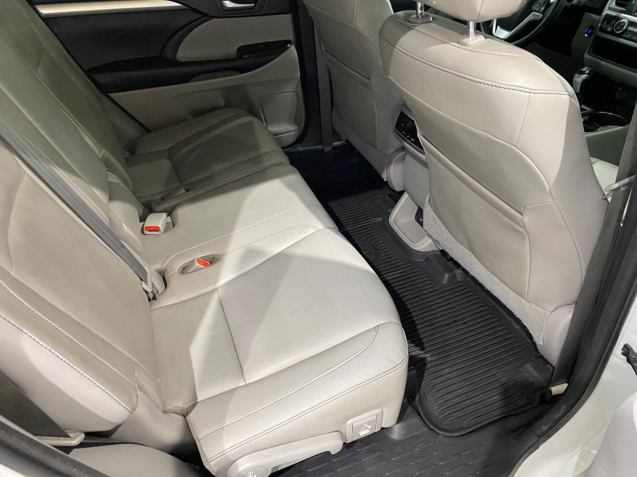 Toyota Highlander XLE AWD V6 2016