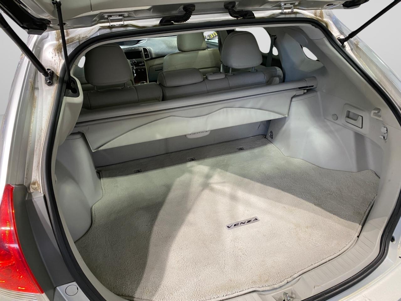 Toyota Venza AWD V6 2010