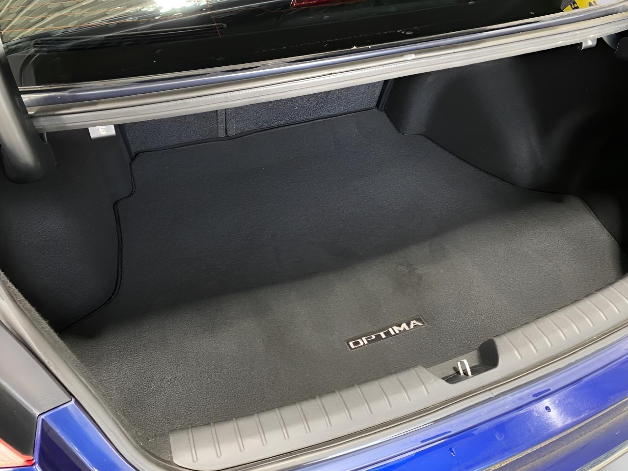 Kia Optima LX 2020