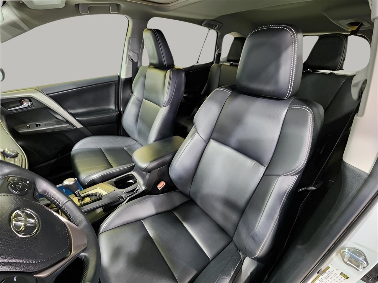 Toyota RAV4  2017