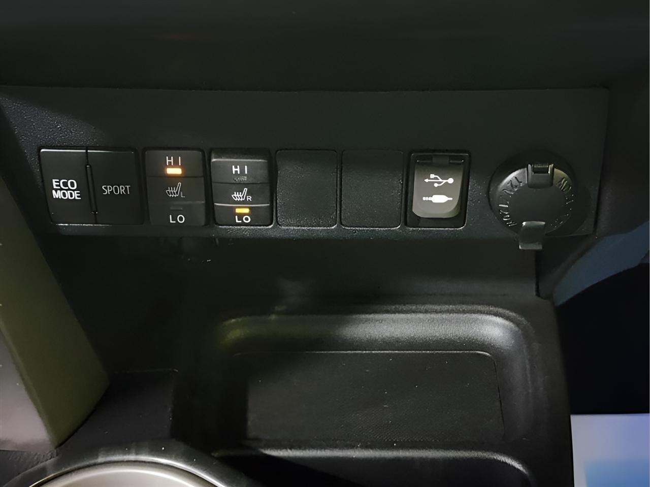 Toyota RAV4  2017
