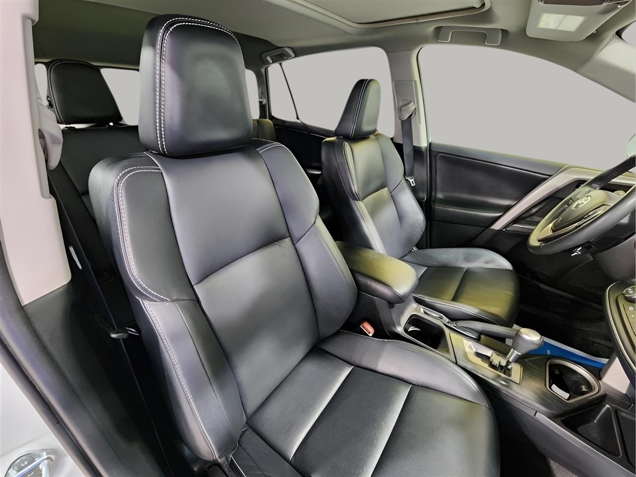 Toyota RAV4  2017