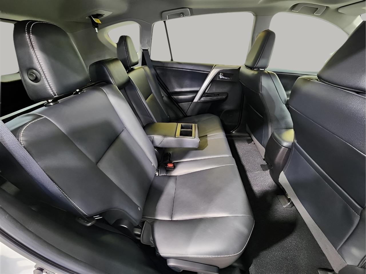 Toyota RAV4  2017