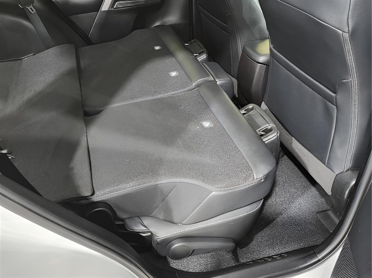 Toyota RAV4  2017