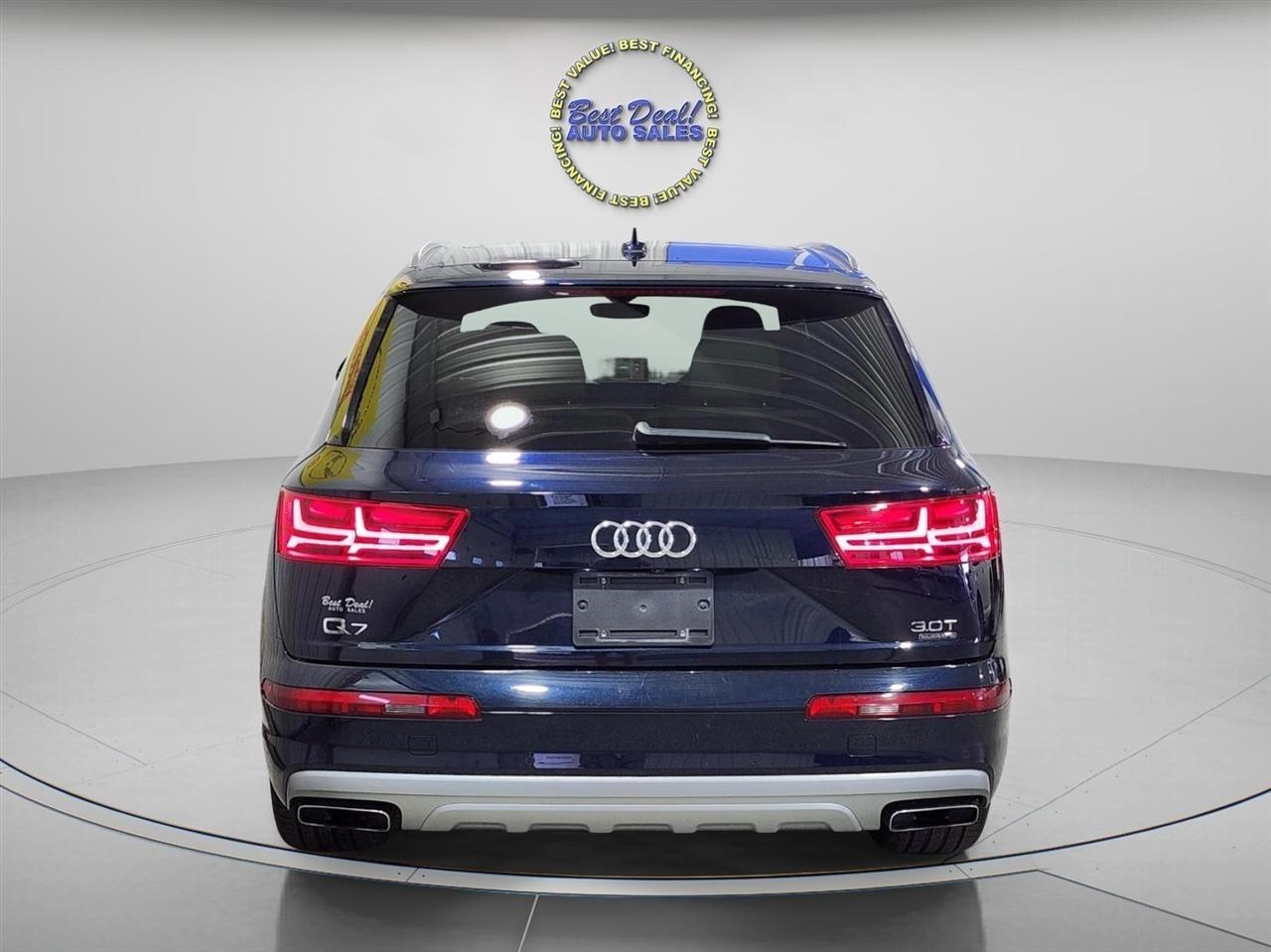 Audi Q7  2017