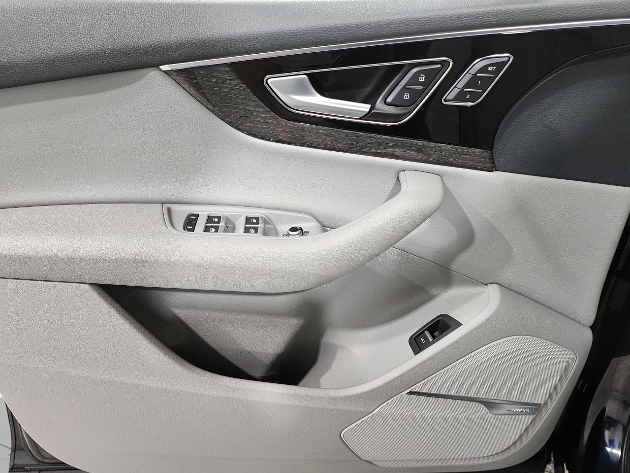Audi Q7  2017