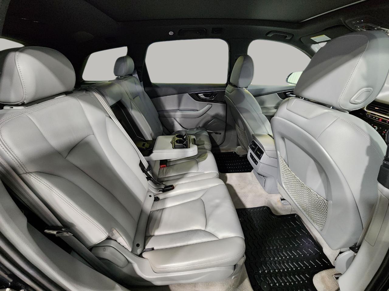 Audi Q7  2017