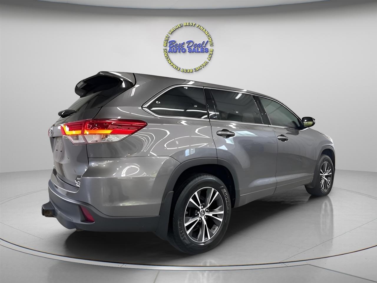 Toyota Highlander LE Plus AWD V6 2018