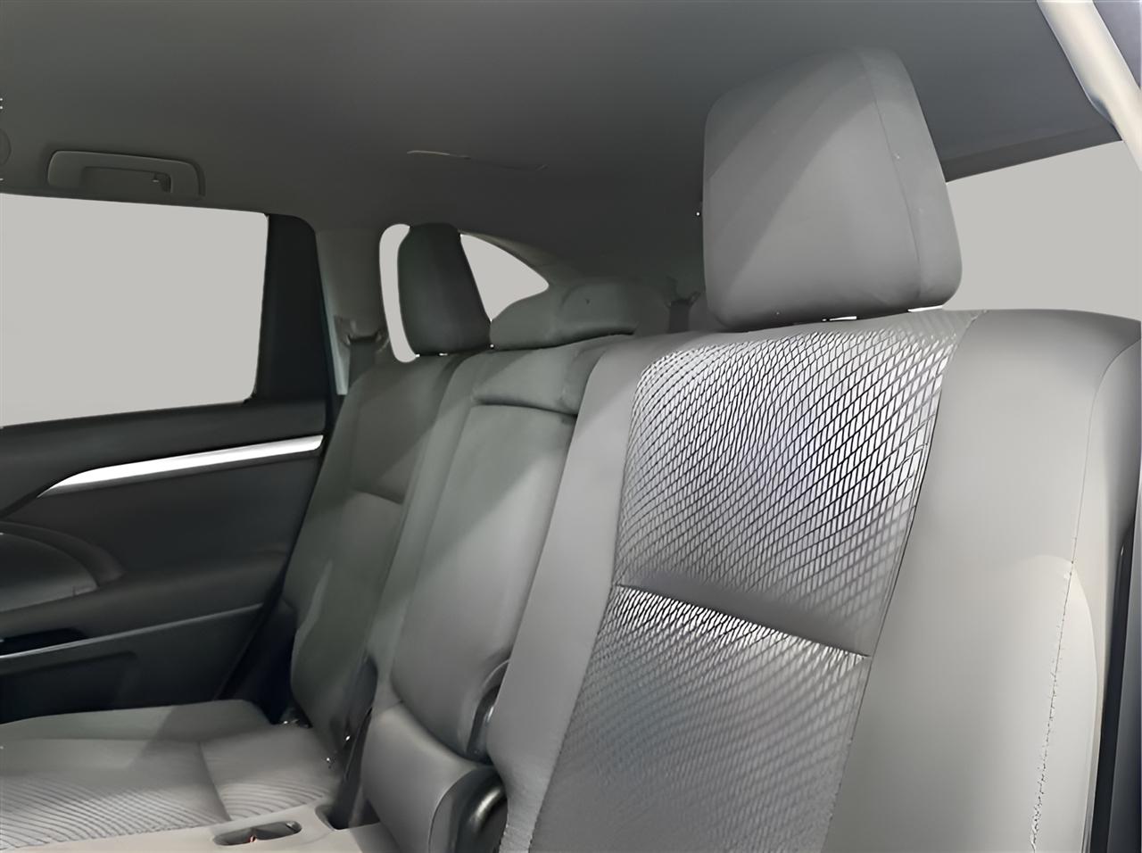 Toyota Highlander LE Plus AWD V6 2018