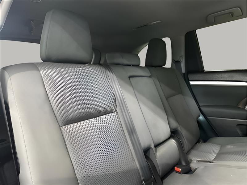 Toyota Highlander LE Plus AWD V6 2018