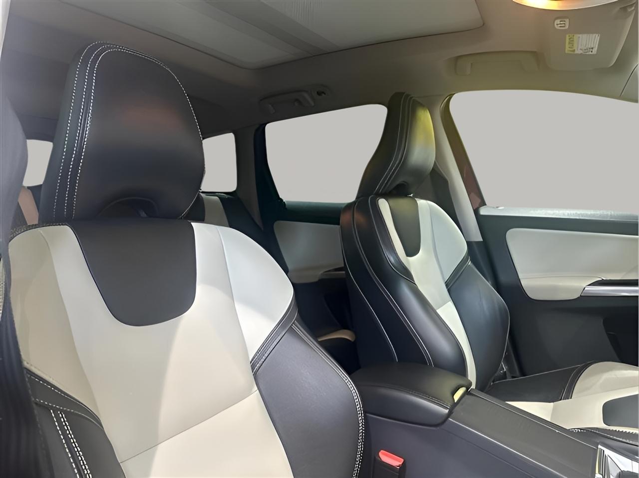 Volvo XC60 T5 Dynamic 2017