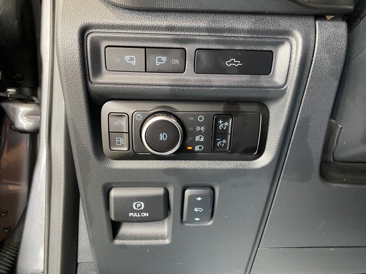 Ford F-150 Platinum 4WD SuperCrew 6.5' Box 2023