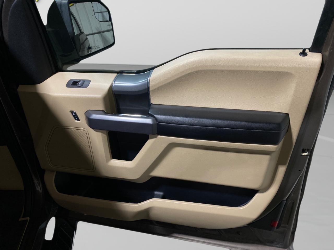 Ford F-150 XLT SuperCab 4WD 2015