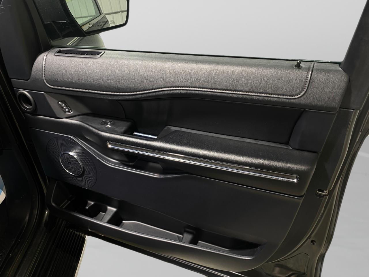 Ford Expedition 4WD 4dr XLT 2020