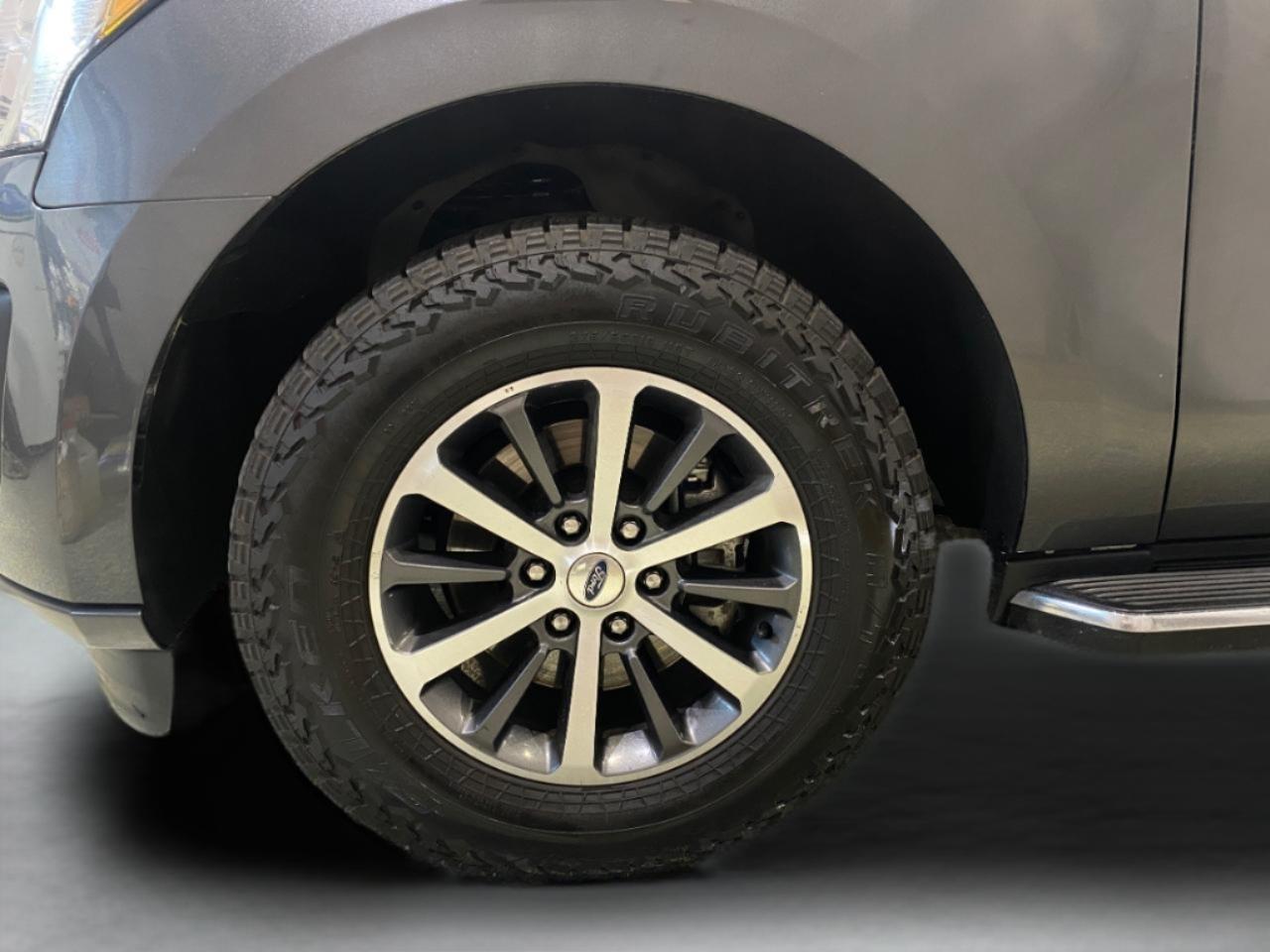 Ford Expedition 4WD 4dr XLT 2020