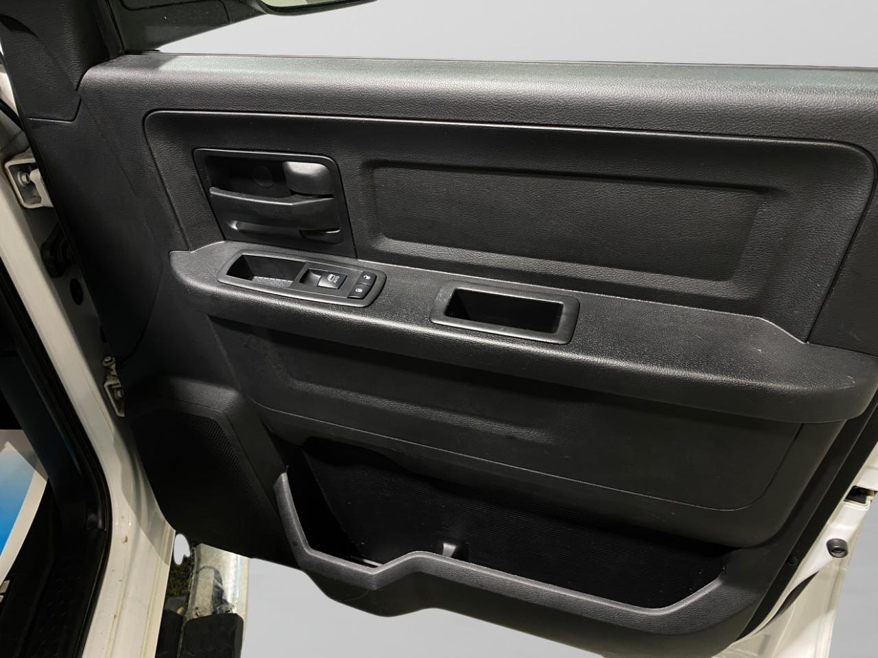 RAM 2500 4WD Crew Cab 149" Tradesman 2017