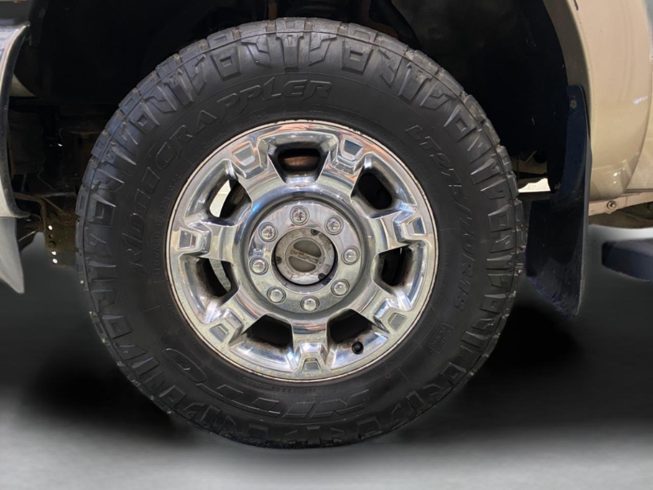 Ford Super Duty F-250 SRW 4WD Crew Cab 156" Lariat 2014